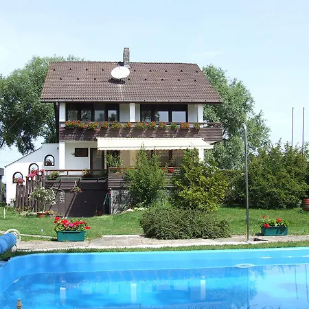 Panzió Péter